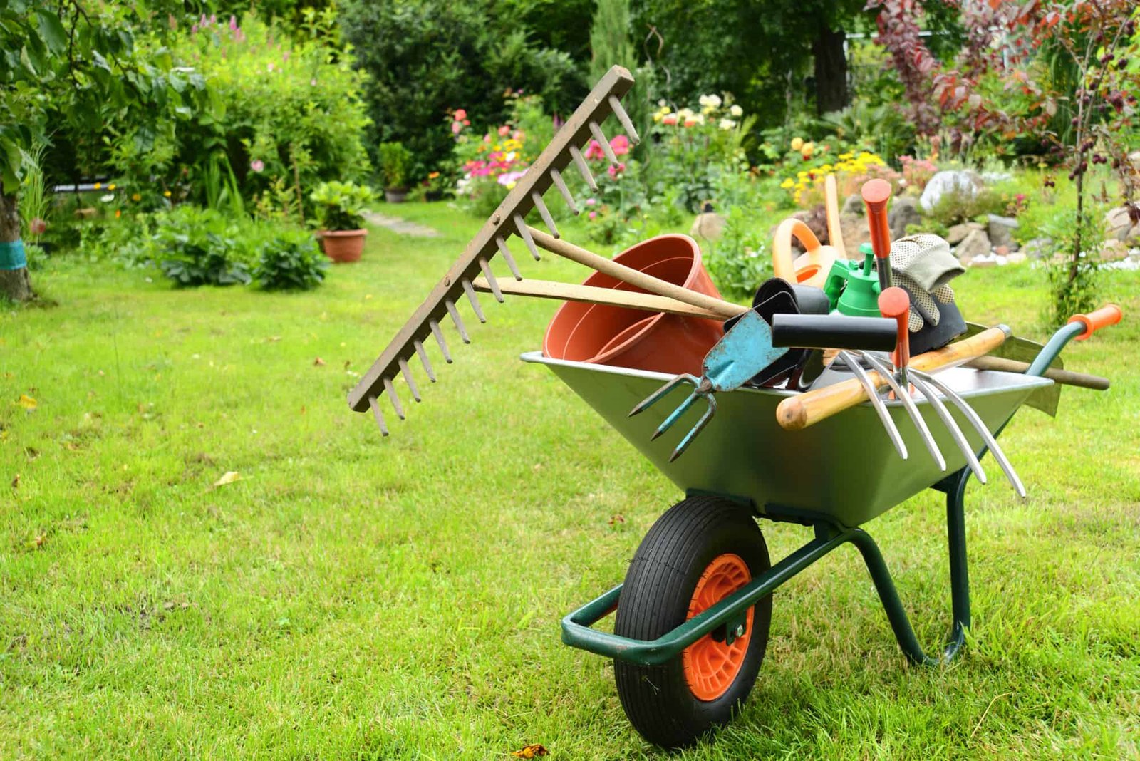 gardening tools